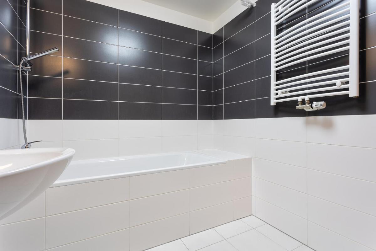 96m2 Designer Apartment, Free Garage Parking Prague
