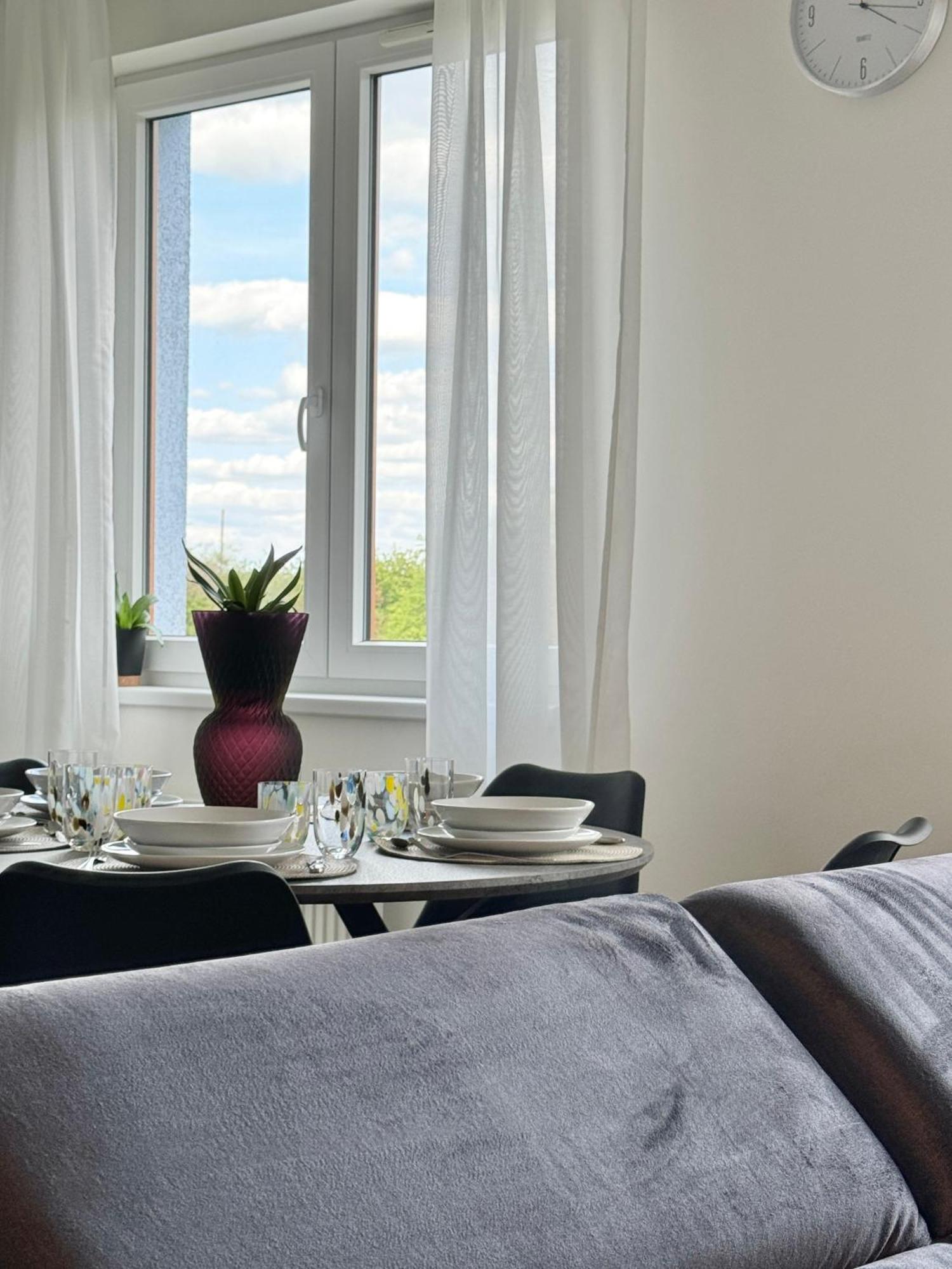 Appartement 96m2 Designer Apartment, Free Garage Parking